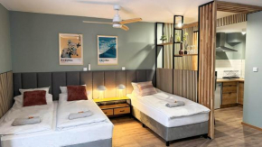 Green Apartment with balcony - free parking